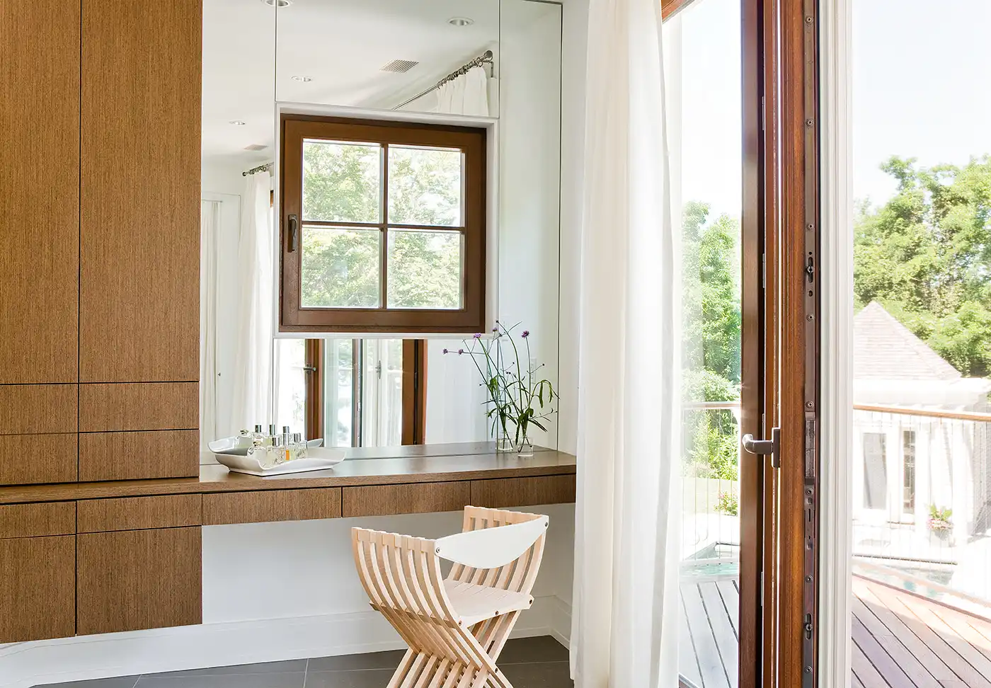 Bluff House New Construction by Doreve Nicholaeff Architecture