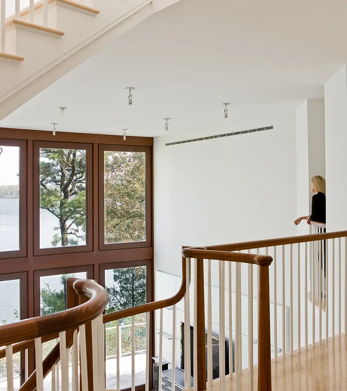 Doreve Nicholaeff Architecture stairway & railing detail image