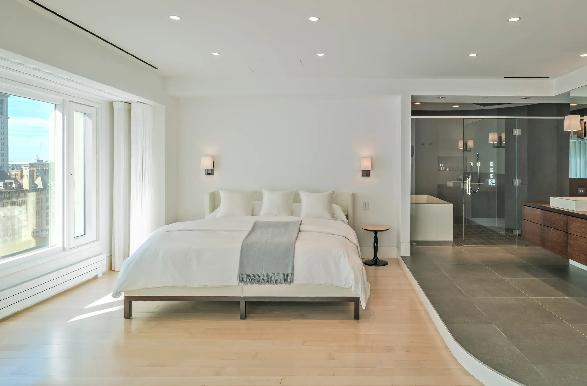 Urban Oasis home by Doreve Nicholaeff Architecture