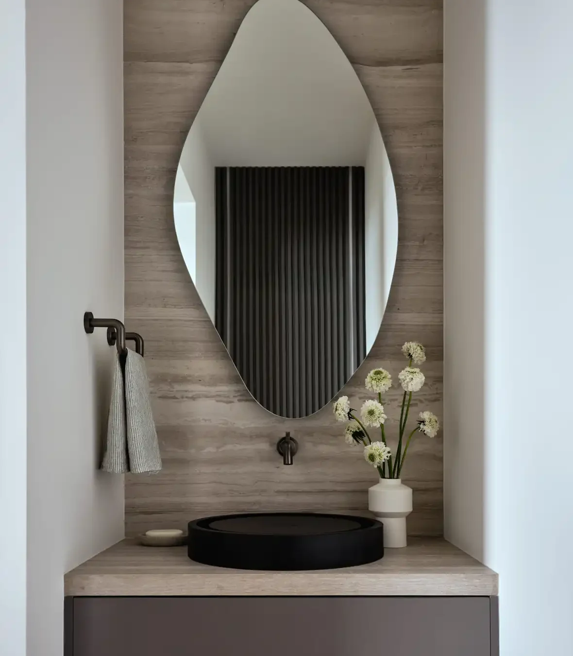 DNA Pied a Terre on the Water project image
